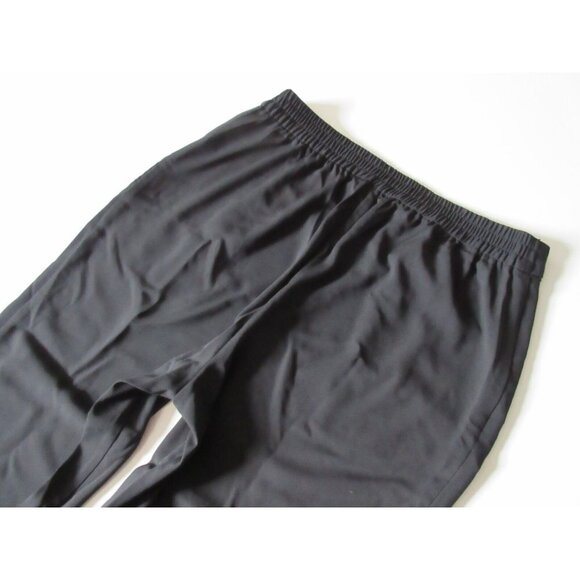 NWT Ellen Tracy Black Soft Fluid Stretch Crepe Pleated Pull-on Crop Pants 10 - Picture 10 of 12